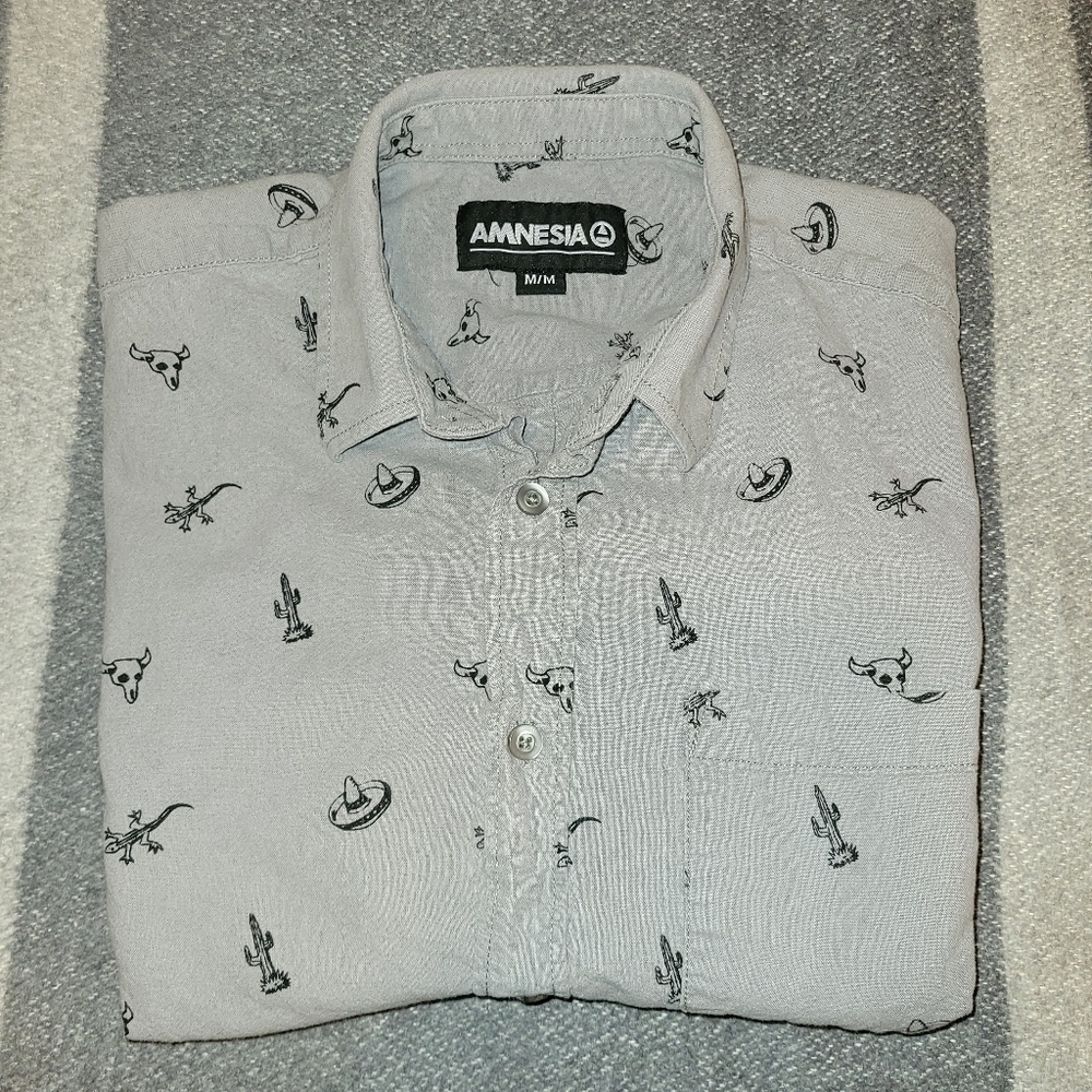 Amnesia Medium Grey Men's Collared Shirt.